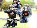 松本城鉄砲隊2016年4月29日古式砲術演武写真胴火で火縄に火を付ける